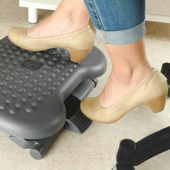 Footrest with adjustable platform of black color 460 x 340 mm 3 levels