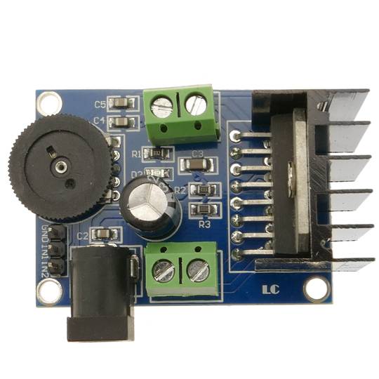 Circuito amplificatore audio integrato TDA7297, 15W + 15W. Modello DW-0425