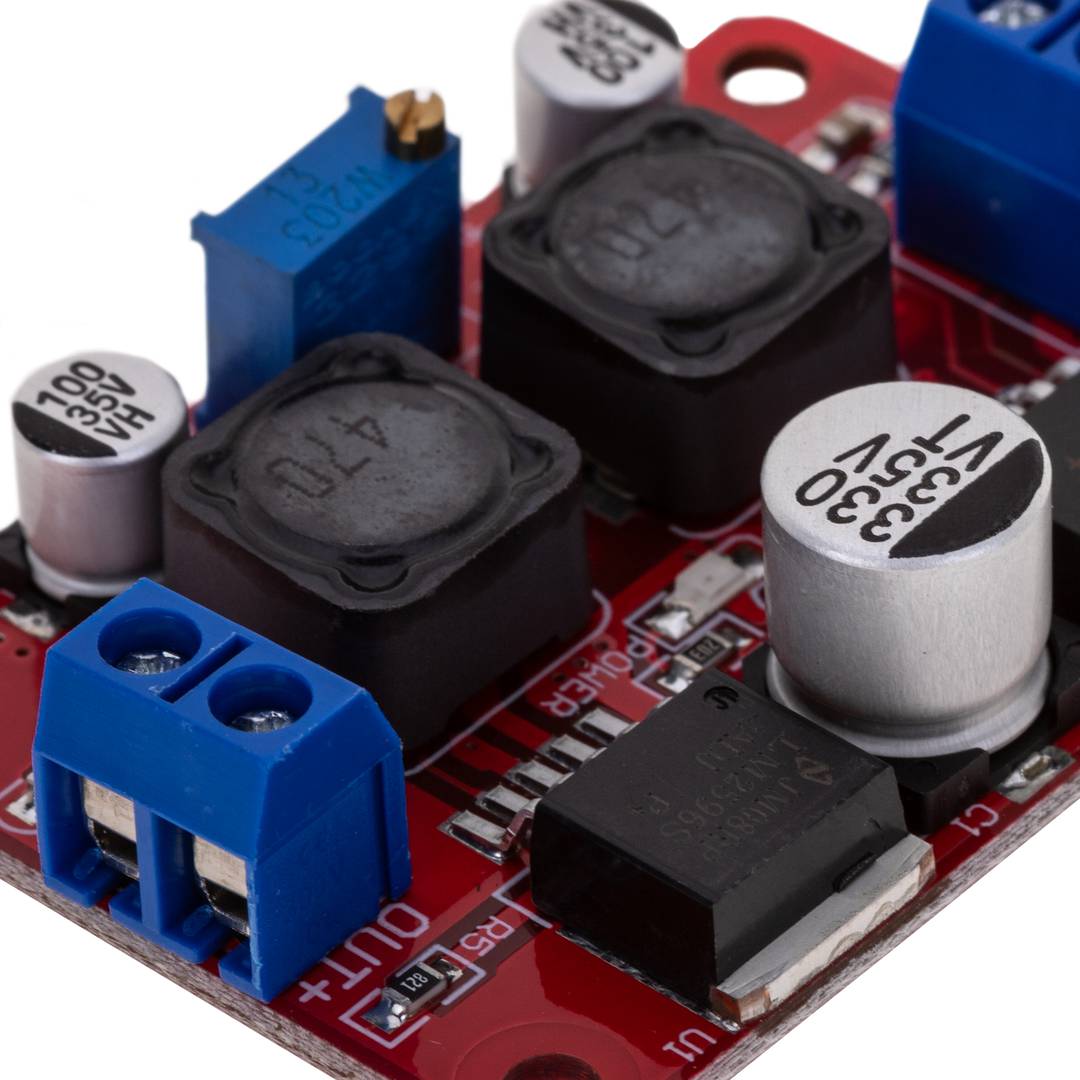 Netzteil DC-DC 3,5-28V bis 1,25-26V mit Spannungswandler LM2596S LM2577S DW-0390