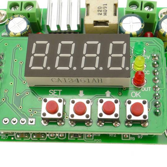 Alimentation avec contrôle numérique et écran LCD B3603 DW-0391