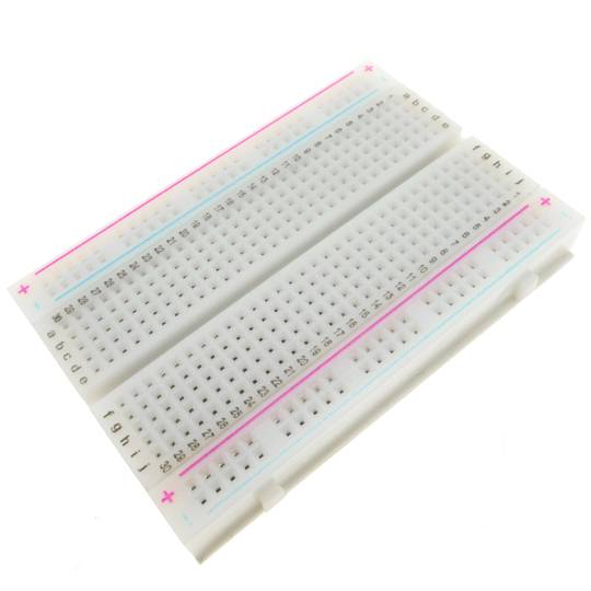 Placa para protótipos eletrônicos de 400 pontos de conexão