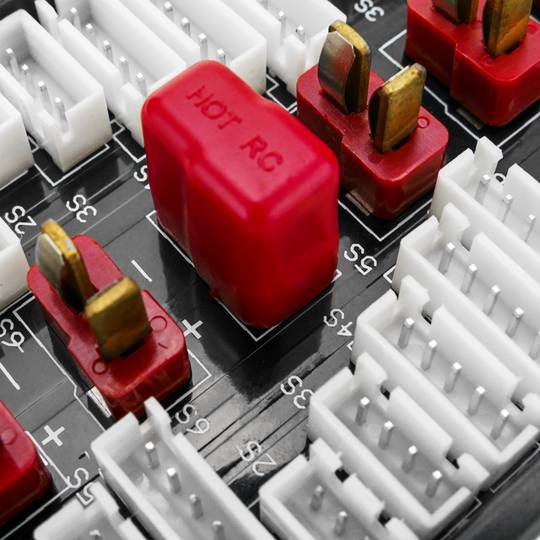 Elektromotorische Steuerung oder Servo 2S-6S Mehrfachladung der Batterie DW-0949