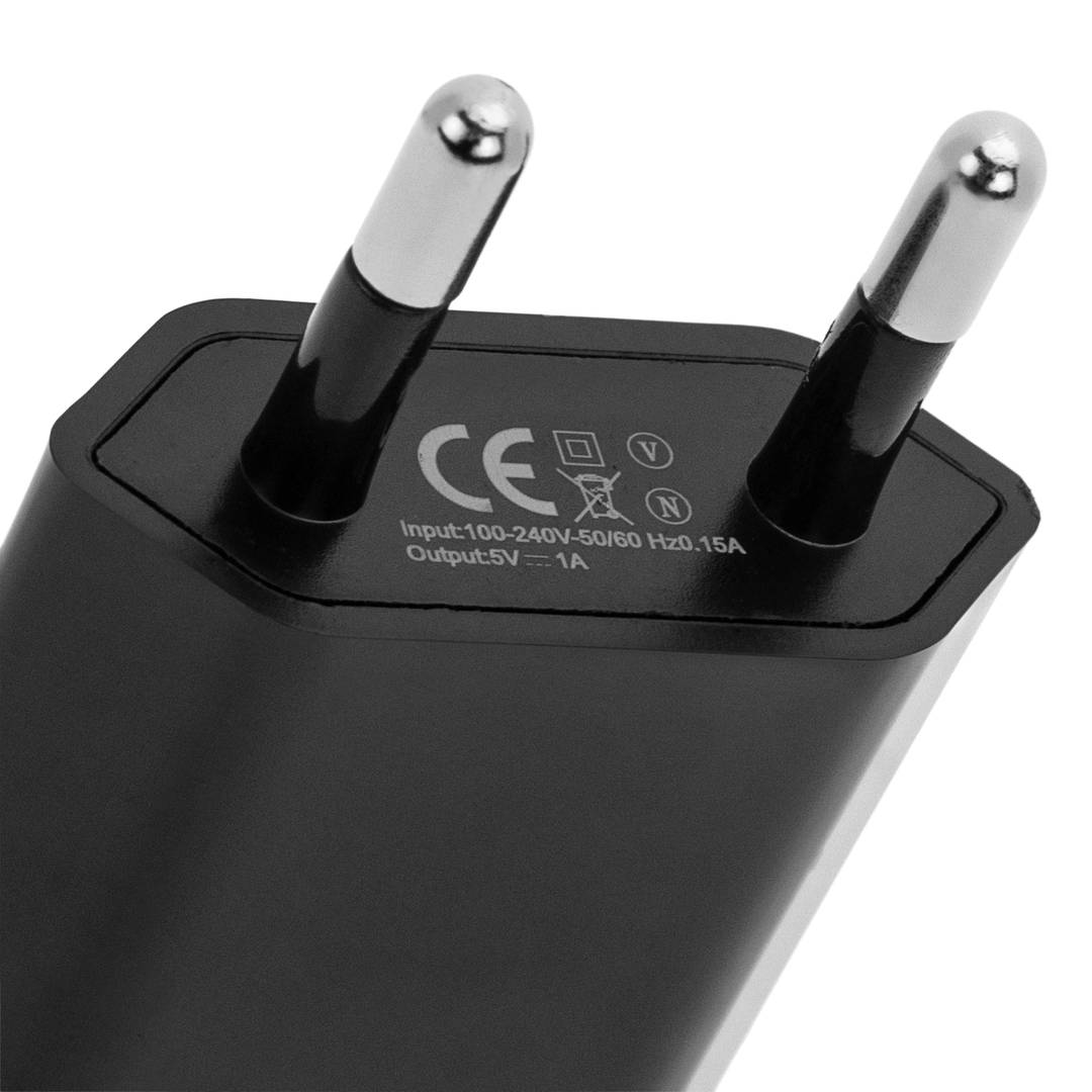 Alimentatore USB da 220 V CA a connettore USB A femmina 5 V CC 1 A e 5 W 1 porta Nero