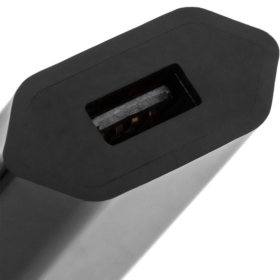 Alimentatore USB da 220 V CA a connettore USB A femmina 5 V CC 1 A e 5 W 1 porta Nero