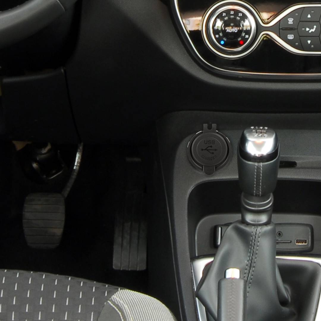 USB charger to embed 5V 3.1A (2.1+1)