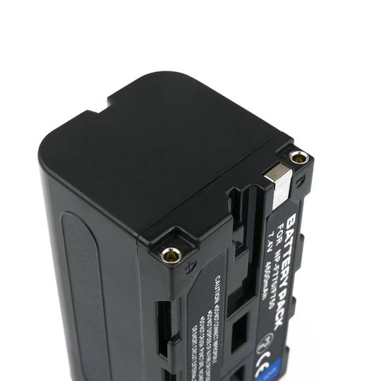 Batería compatible con Sony NP-F770 NP-F750