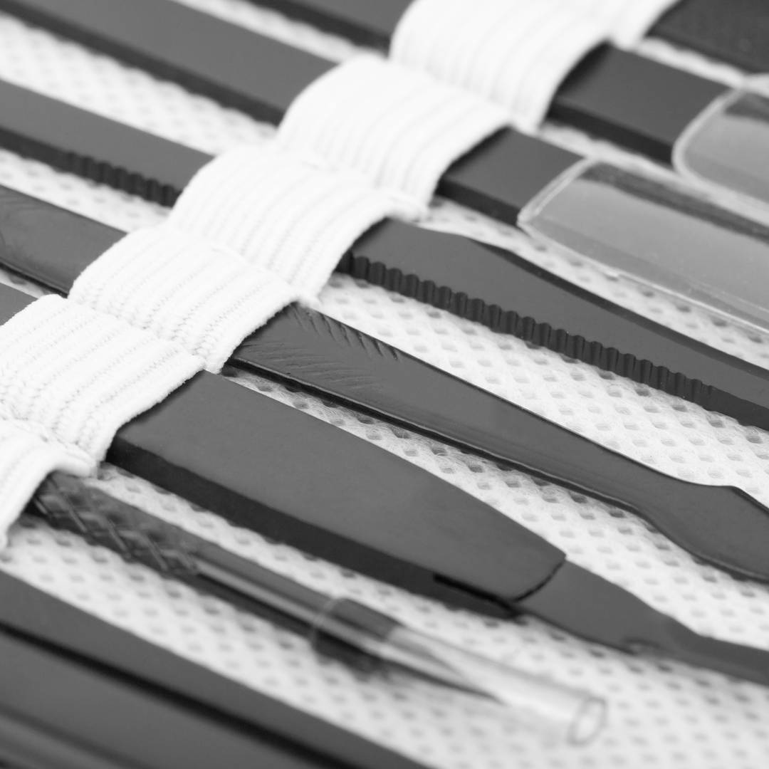 Professionelles Maniküre- und Pediküre-Set, 15-teiliges Set aus rostfreiem Stahl, schwarzes Kunstleder Etui