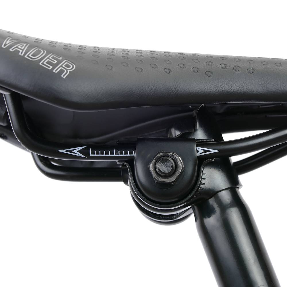 Seient seient de bicicleta de muntanya i curses negre