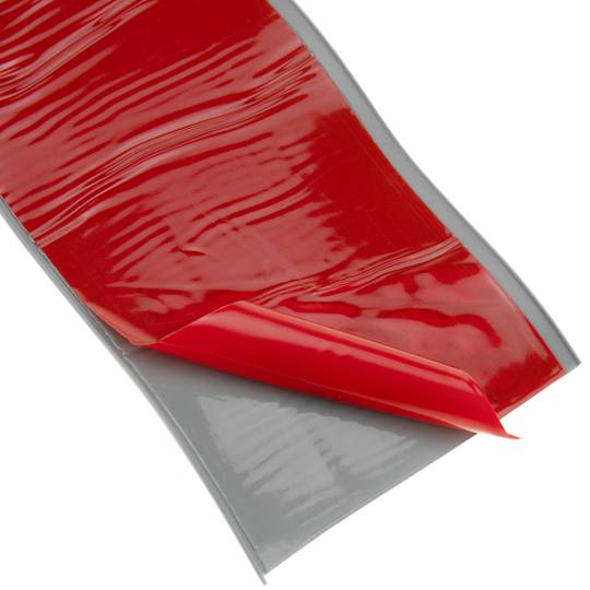 Battiscopa flessibile autoadesivo 50 x 20 mm. Lunghezza 25 m grigia
