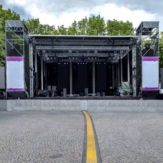 Cable floor cover protector trunking rubber bumper 3 way 99x30cm