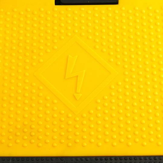 Cable floor cover protector trunking rubber bumper 4 way 90x50cm