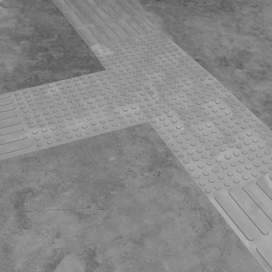 Baldosa podotáctil pavimento táctil de ciegos invidentes de 25x25cm con franjas avance gris 10-pack