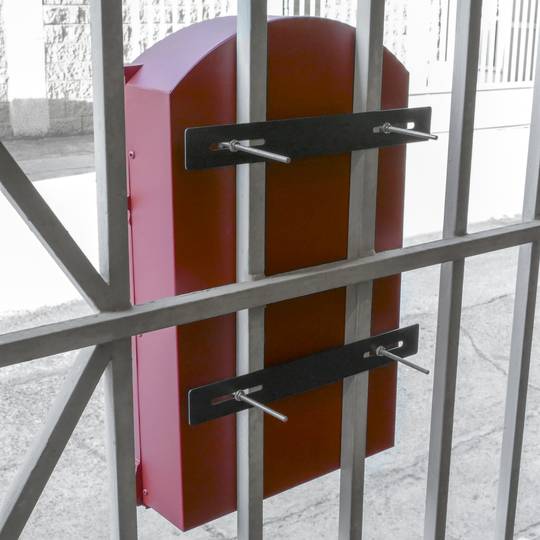Arregui C-015 Befestigungs-Set für Zäune Mailboxen Stahl 