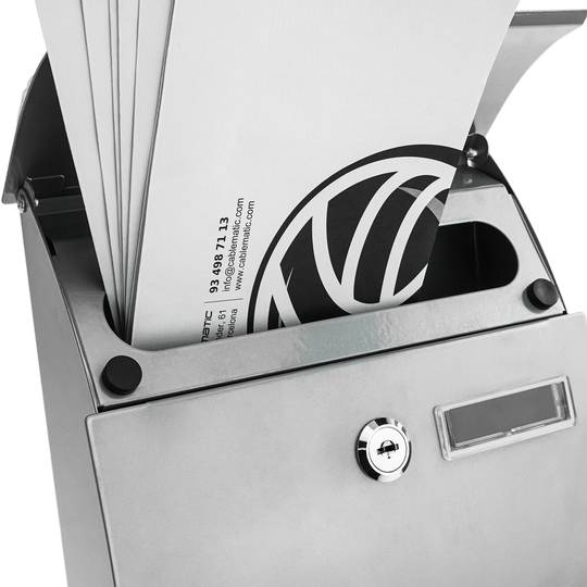 Metalowa skrzynka na listy i pocztę w kolorze szarym 212 x 71 x 306 mm