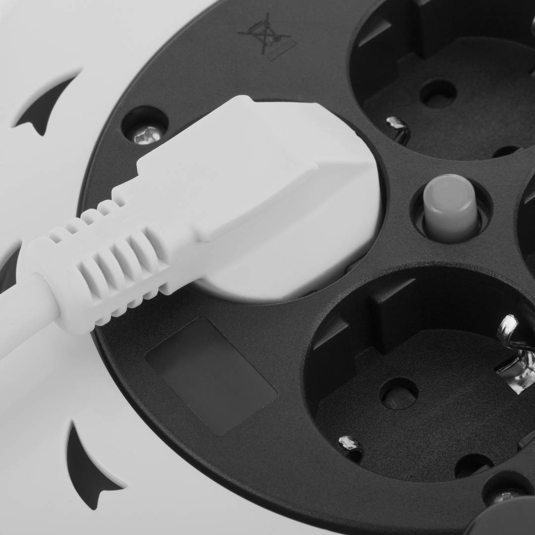 Elektrische Kabelaufwicklung von 4 Schuko von 10 m