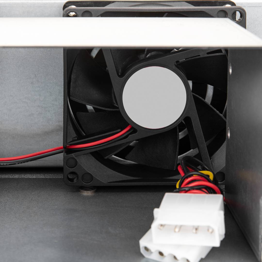 Carcasa NAS DIY de 8 + 2 bahías, bandeja de 8 x 2.5 ″ / 3.5 ″ + 2 bahías  internas de 2.5 pulgadas. MB ITX. PSU Flex. Ventilador frontal USB 3.0 3.1  in