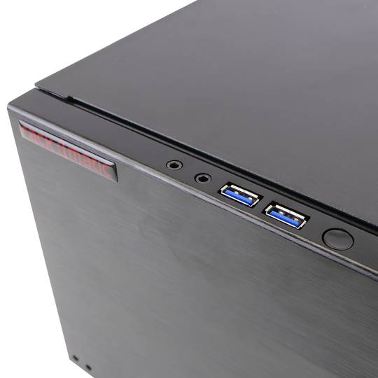 ATX Cubic Box 4 wymienne dyski twarde SATA z kablem zasilającym