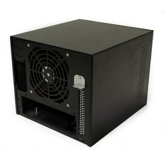 Boîte mini ITX cubique avec 4 disque dur SATA 220x154x245mm