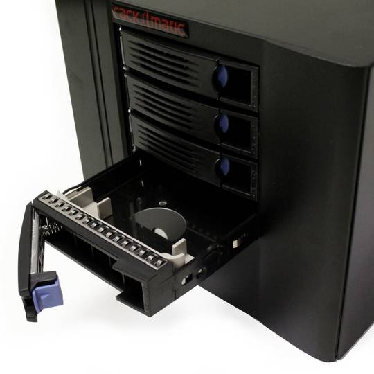 Boîte mini ITX cubique avec 4 disque dur SATA 220x154x245mm
