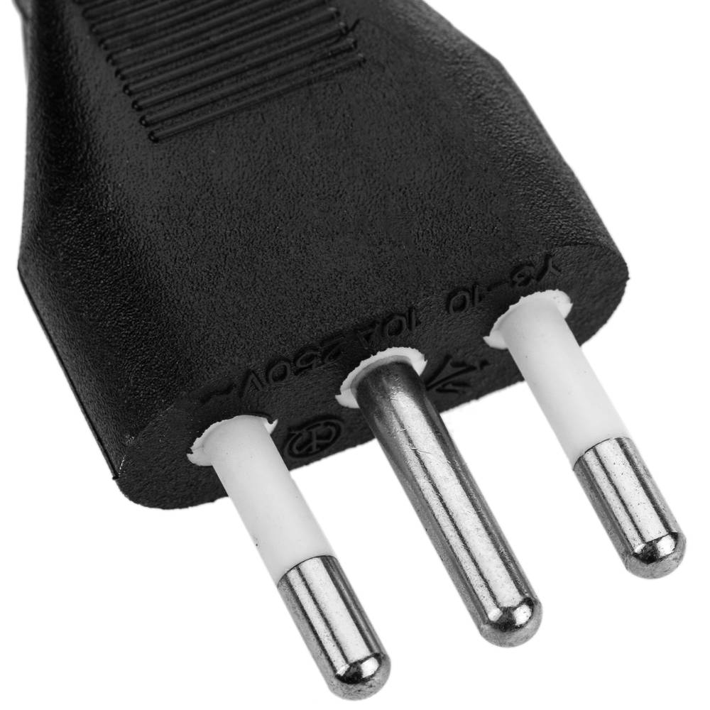 Cable eléctrico IT CEI-23-16 a IEC-60320-C13 de 1.8m negro