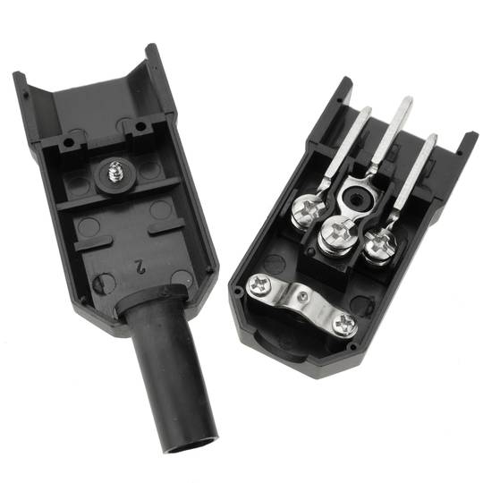 Pin IEC-60320 C14. Male plug straight