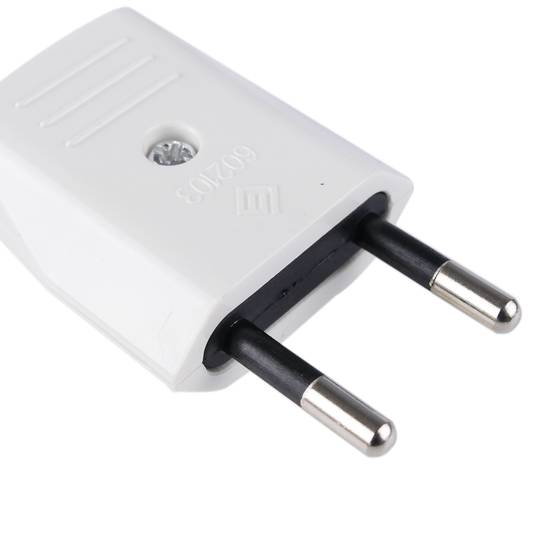 Clavija enchufe bipolar europlug macho blanco