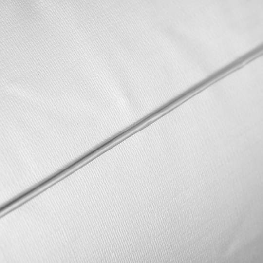 Accessoire voor opblaasbare Bed (125 x 20 x 38 cm) geplaatst in de uitsparing van de achterbank van de auto