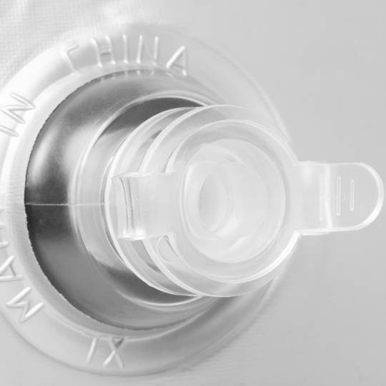 Accessoire voor opblaasbare Bed (125 x 20 x 38 cm) geplaatst in de uitsparing van de achterbank van de auto