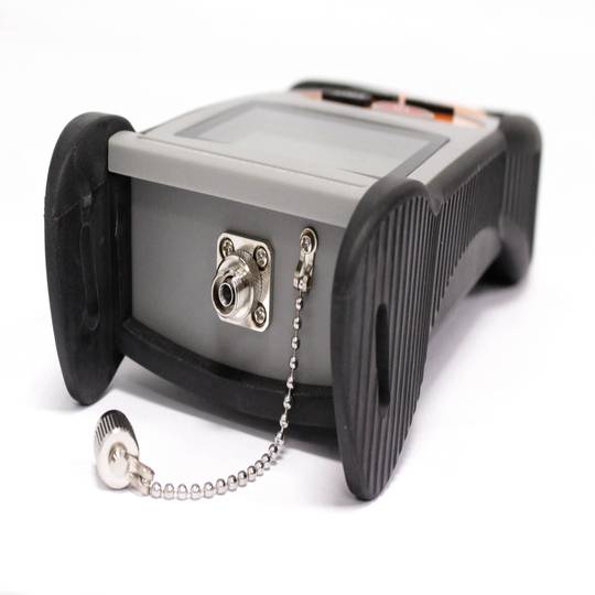 Generatore di luce per 850 nm in fibra ottica 1300nm