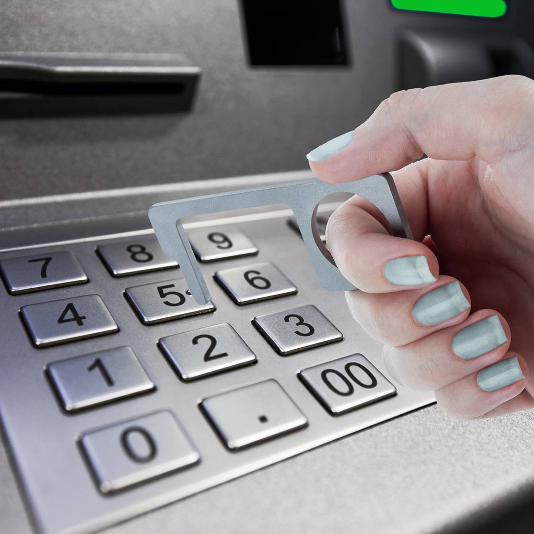 Llave de contacto y apertura de puertas anti virus y microbios.