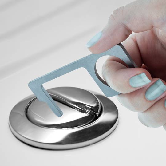 Llave de contacto y apertura de puertas anti virus y microbios.