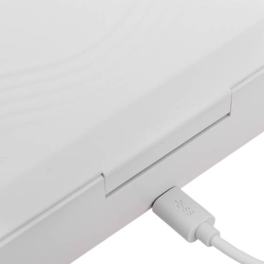 Ultraviolet licht sterilisator en desinfectiebox met QI draadloze oplader en geur