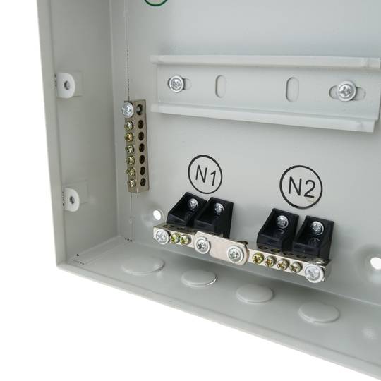 Caja de distribución eléctrica de 6 módulos 17.5 mm IP40 para superficie de metal SPN