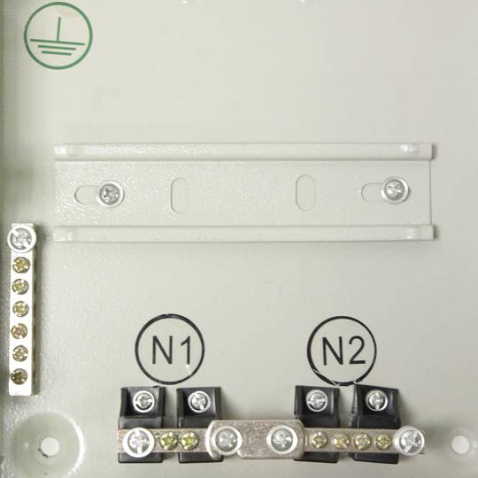 Caixa de distribució elèctrica de 20 mòduls 17.5 mm IP40 per encastar de metall SPN