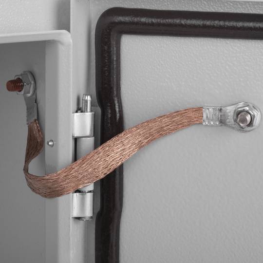 Caja estanca metálica de distribución eléctrica con protección IP54 para fijación a pared 300x200x400mm