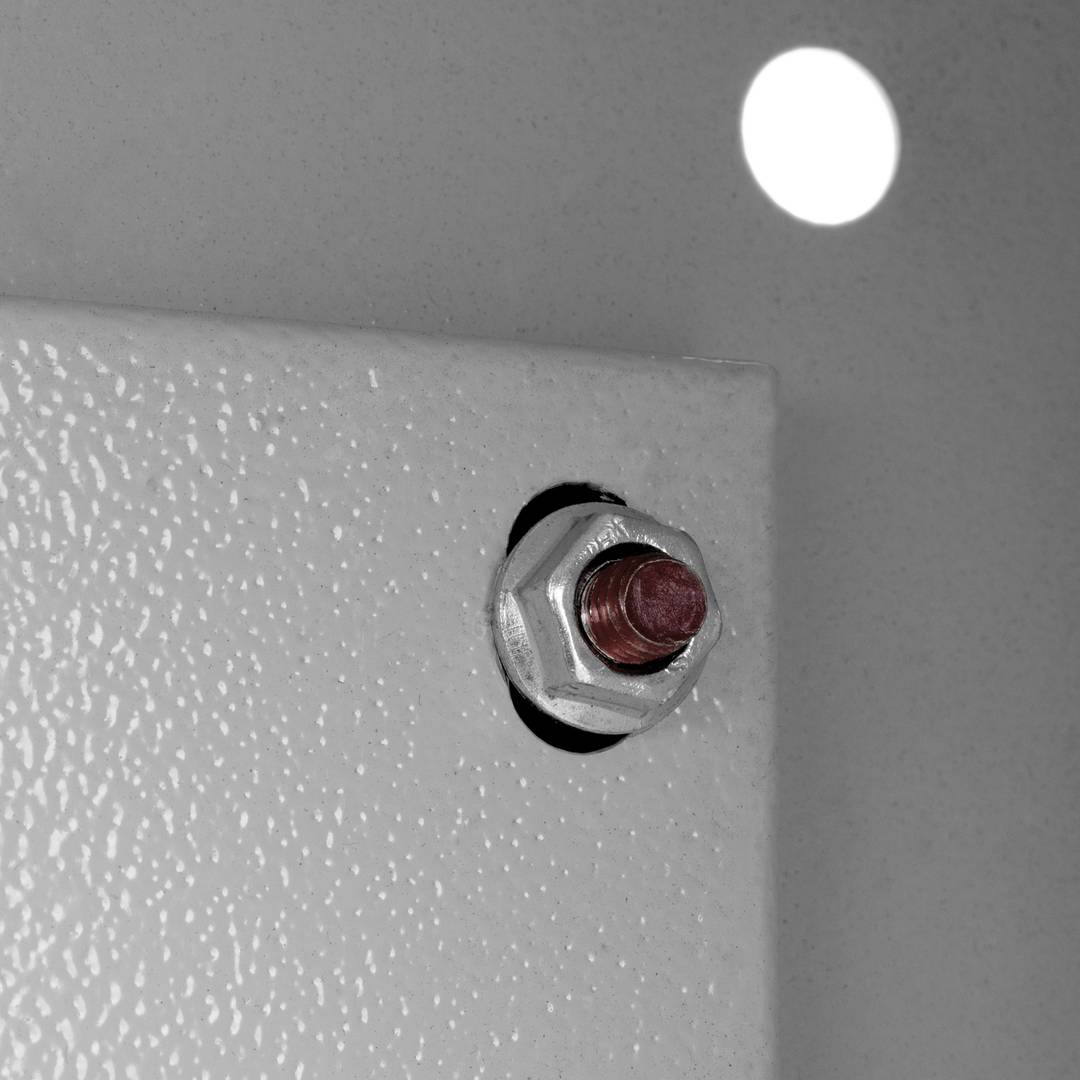 Caja estanca metálica de distribución eléctrica con protección IP54 para fijación a pared 300x200x400mm