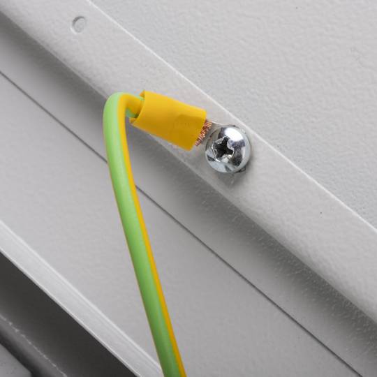 Caja de distribución eléctrica metálica de 24 módulos con protección IP54 para fijación a pared 350x370x140mm