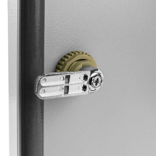 Scatola di distribuzione elettrica in metallo con grado di protezione IP65 per fissaggio a palo 300 x 300 x 200 mm