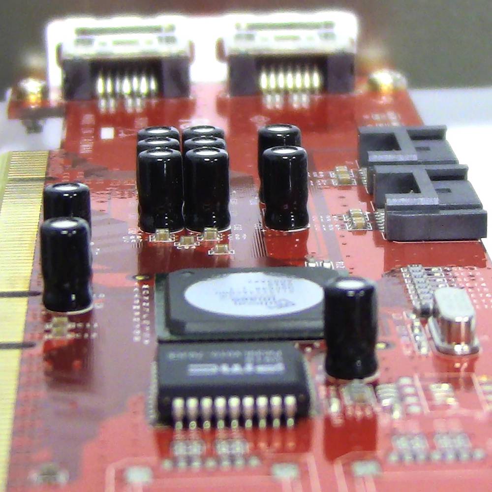 Adapter RAID PCI-X na SATA2 (2 INT + 2 EXT)