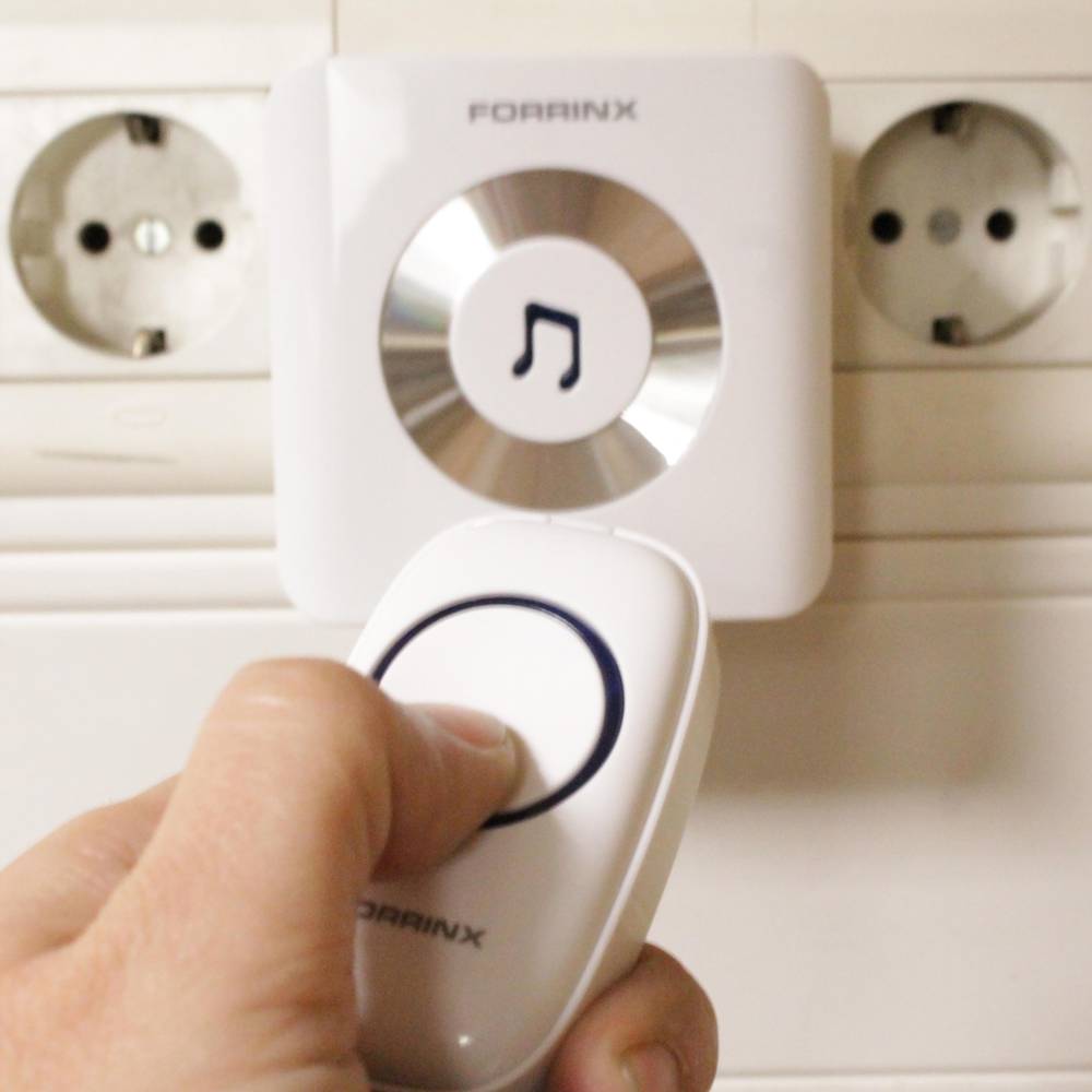 Timbre inalámbrico tipo enchufe 220VAC 300m modelo FXB