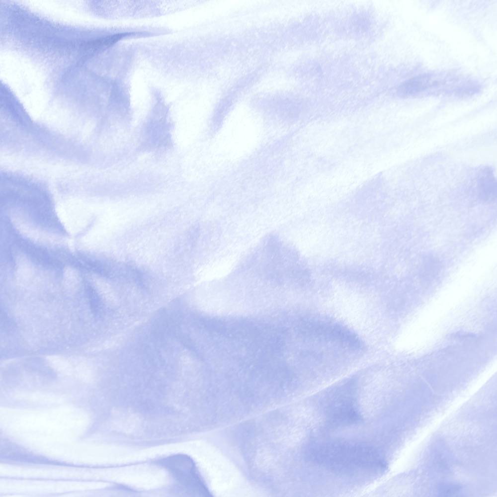 Pijp en draperen witte fluwelen stof H: 2m x B: 3m