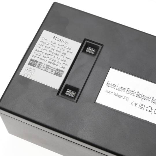 Zestaw 3 zmotoryzowanych bębnów podłogowych z mocowaniem do ściany