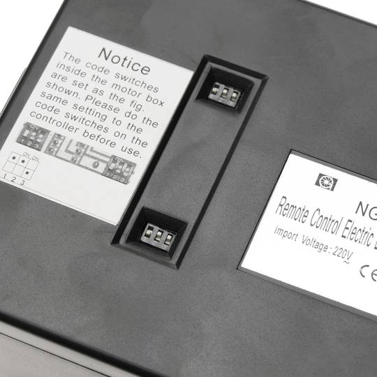 Zestaw 3 zmotoryzowanych bębnów podłogowych z mocowaniem do ściany