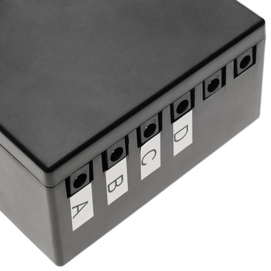 Set van 6 gemotoriseerde haspels van fotografische studioachtergronden met wandbevestiging