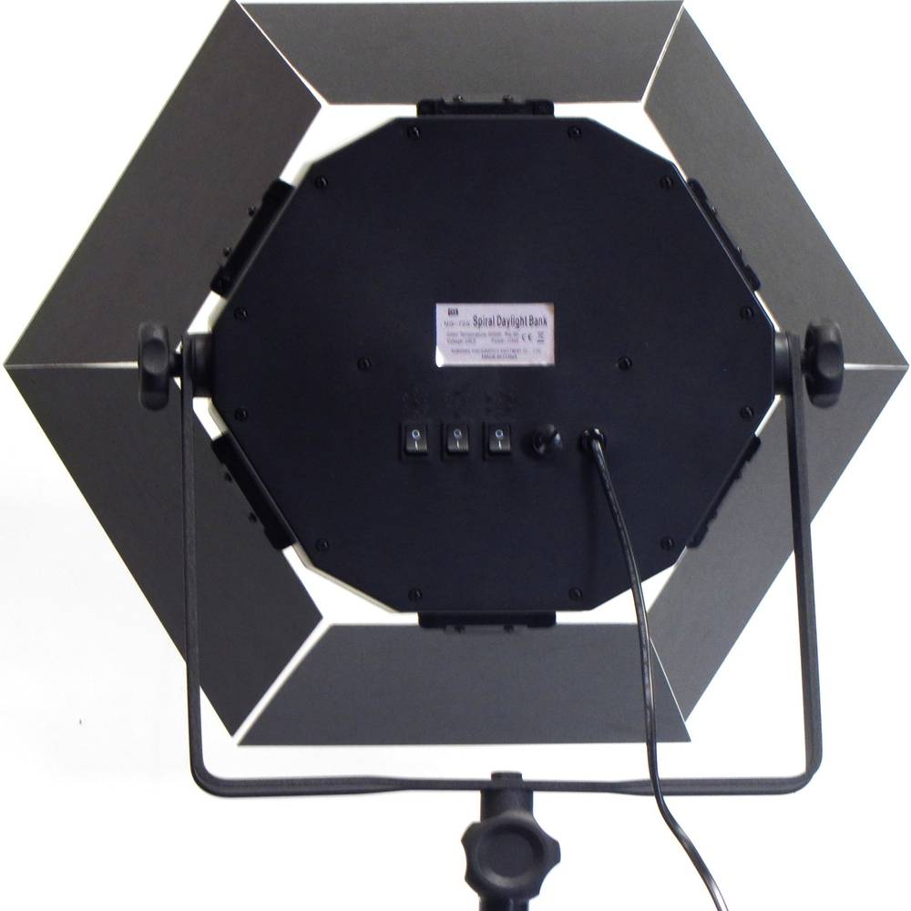 Spotlight 455W continui con hex fienile