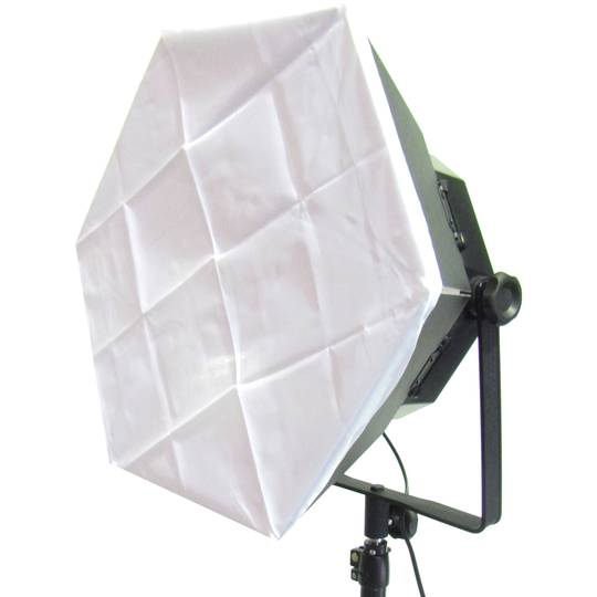 Spotlight 455W continui con hex fienile