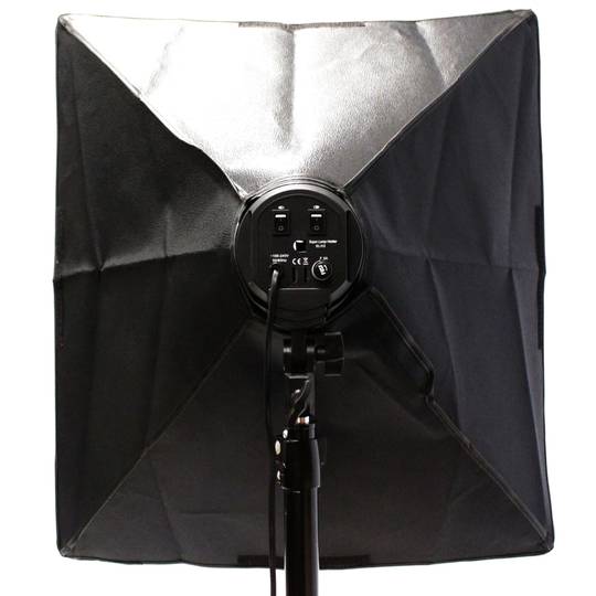 Mettere a fuoco la luce continua con softbox 50x70cm 4xE27