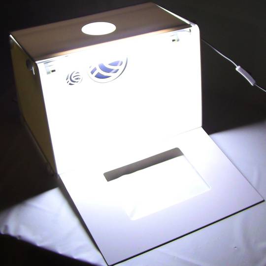 Estudo fotográfico de 41x30x29 centímetros tubo 8W