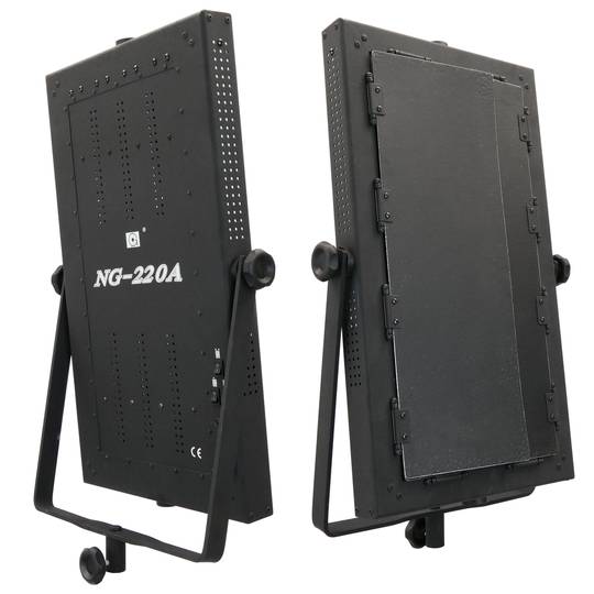 4 świetlówki do studia fotograficznego