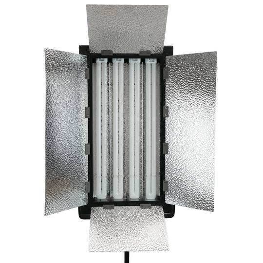 4 świetlówki do studia fotograficznego